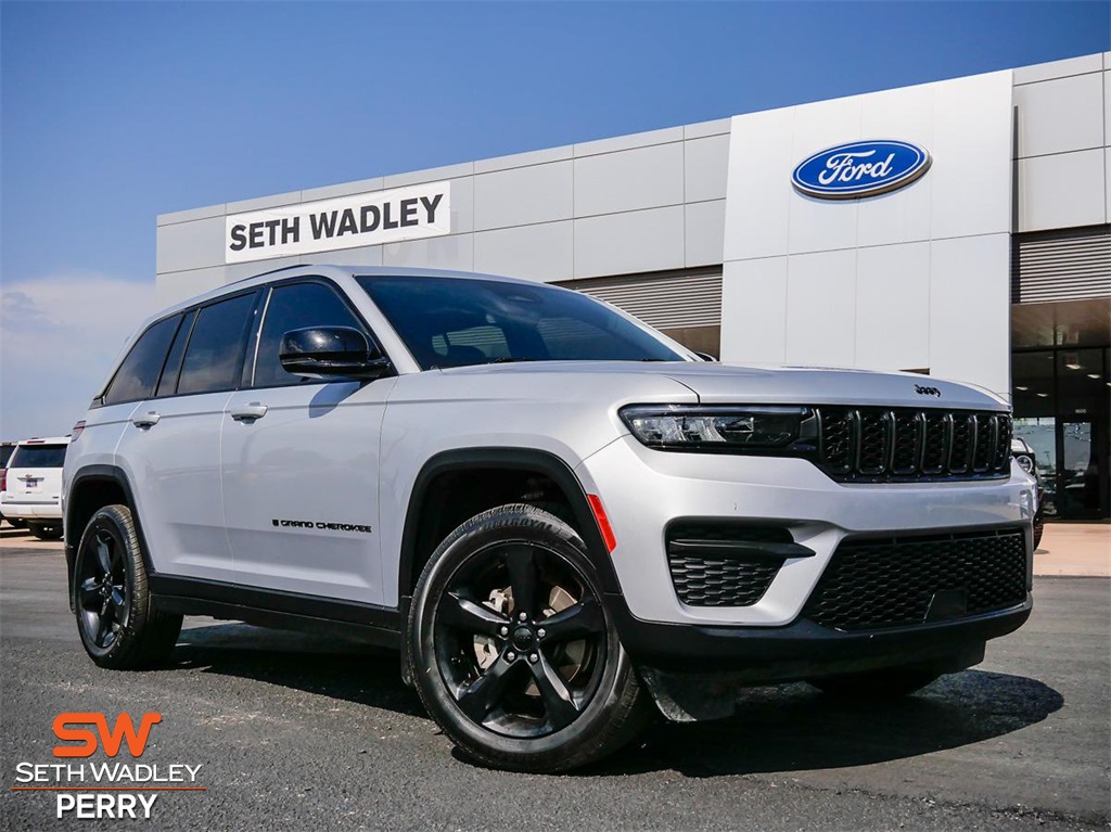 2022 Jeep Grand Cherokee Altitude