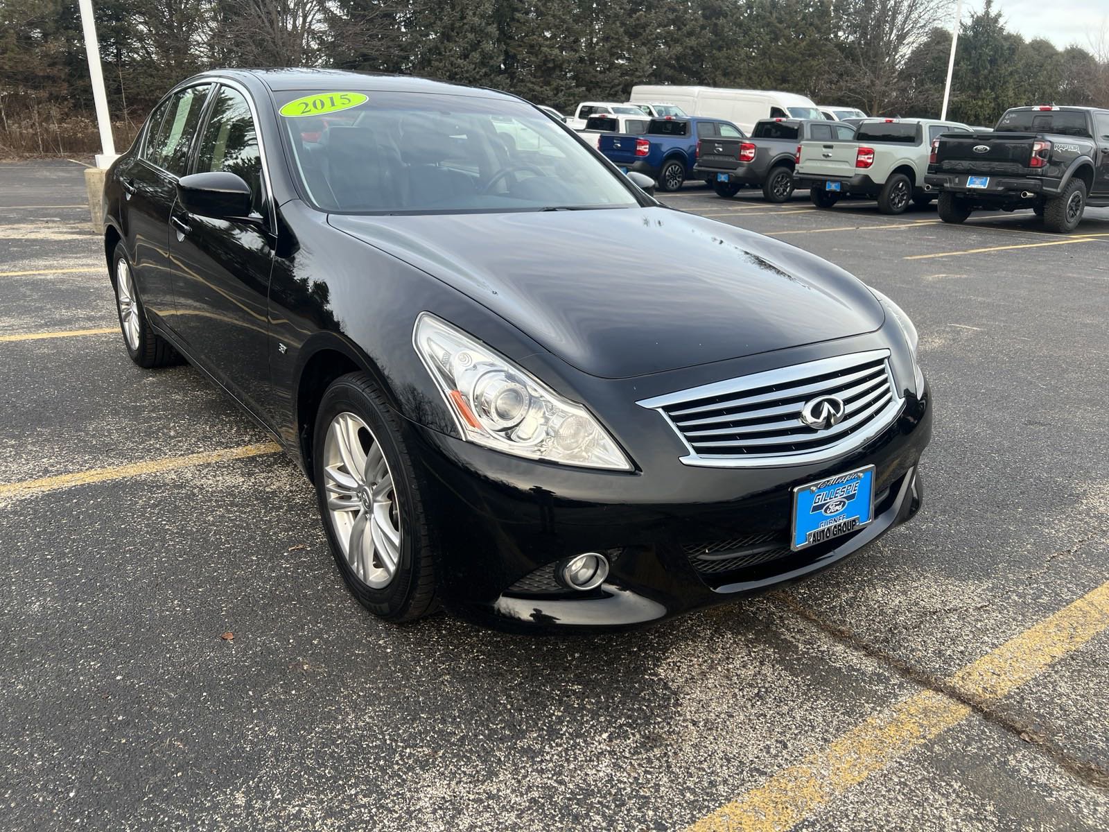 2015 INFINITI Q40