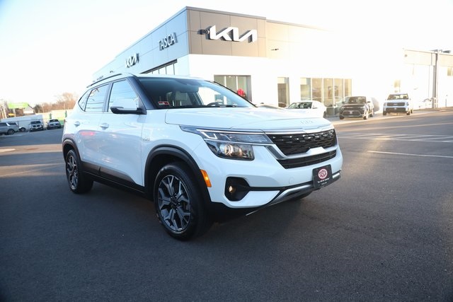 2022 Kia Seltos EX