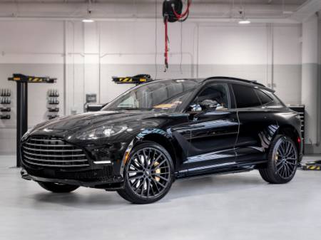 2025 Aston Martin DBX 707