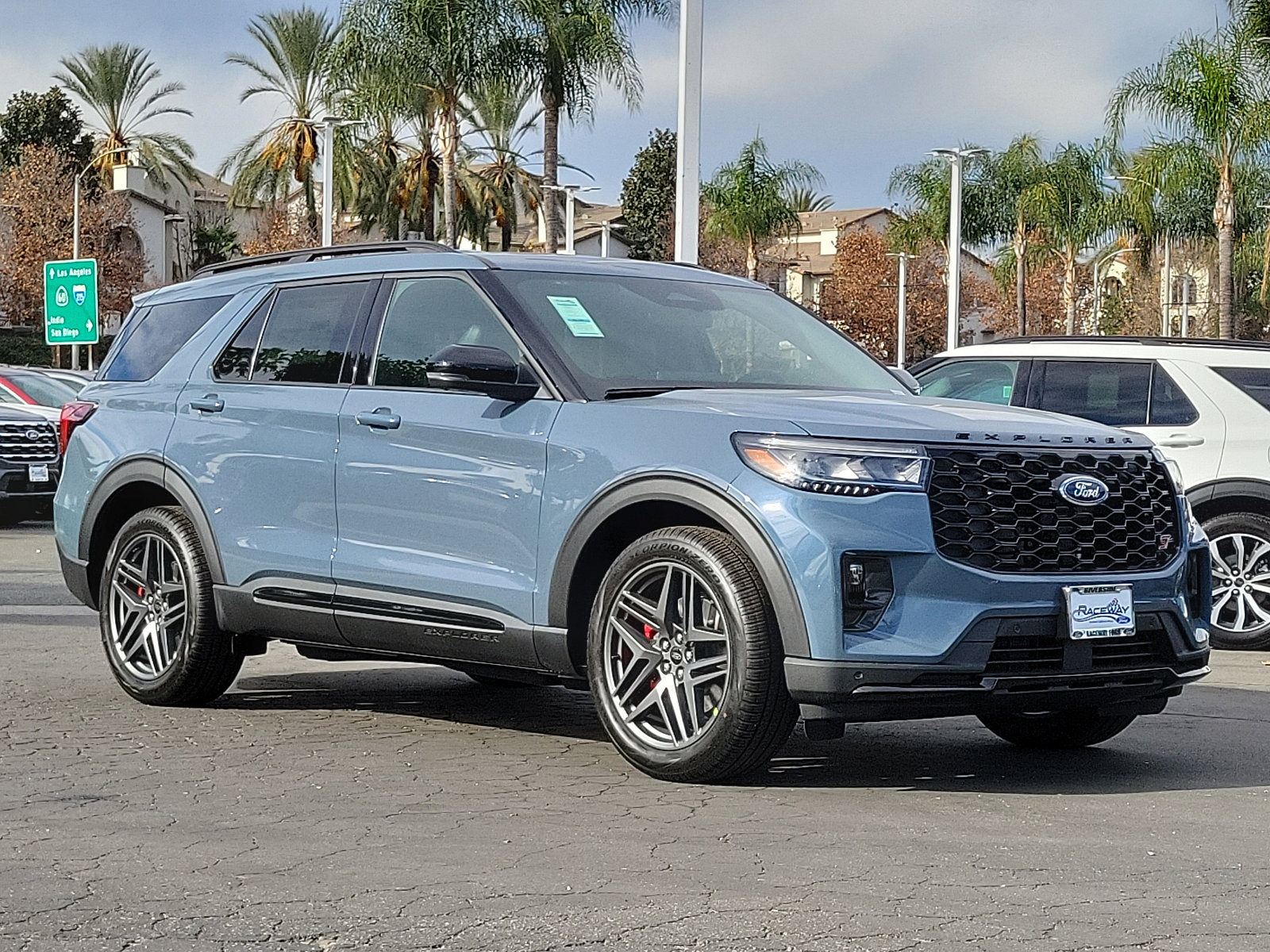 2025 Ford Explorer ST