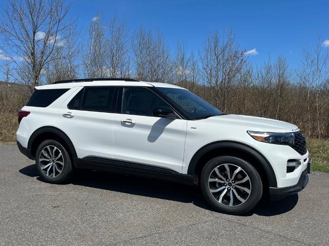 2024 Ford Explorer ST-Line