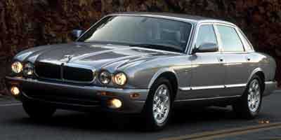 2002 Jaguar XJ8 Base