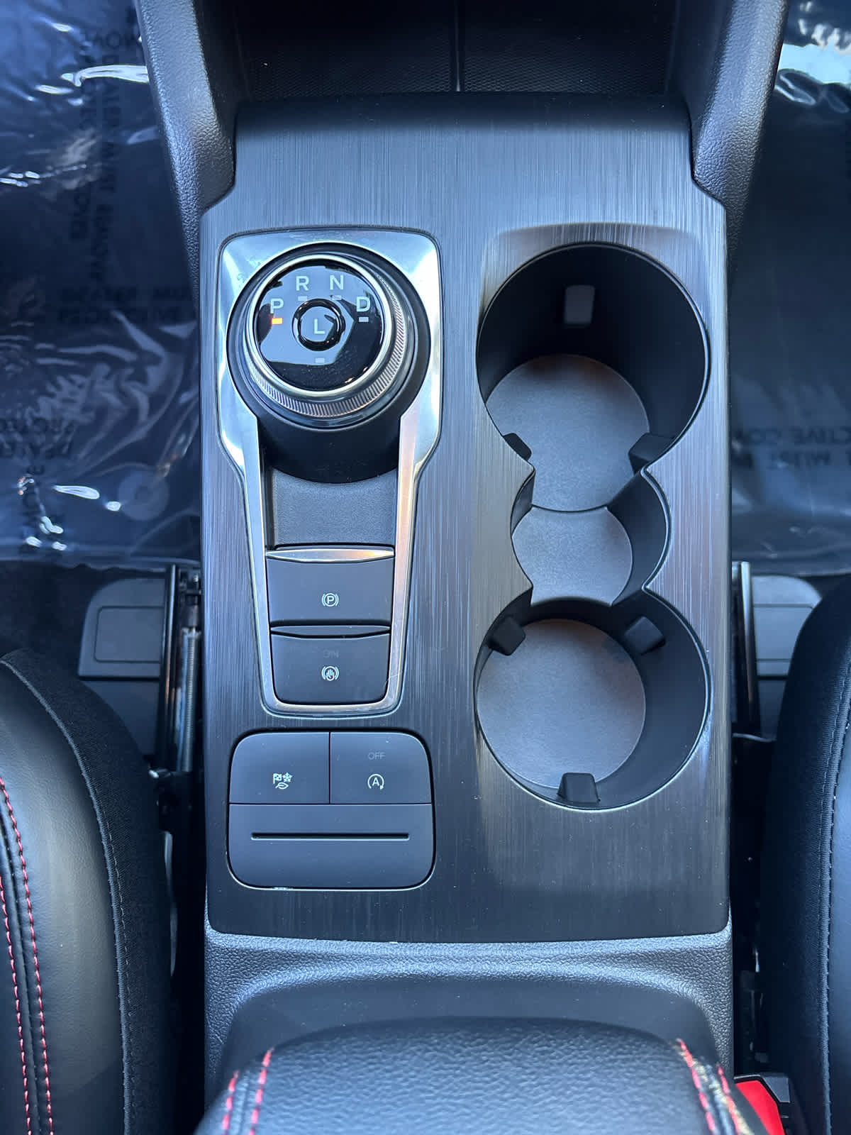 2025 Ford Escape ST-Line photo 11