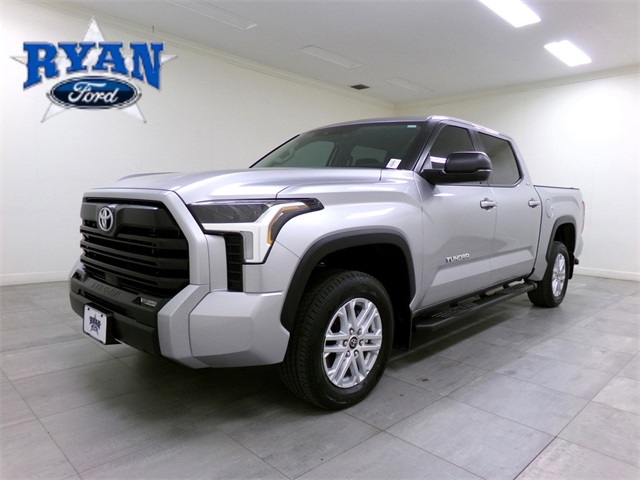 2024 Toyota Tundra 4WD SR5