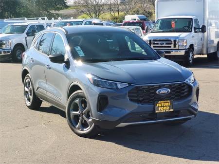 2025 Ford Escape Hybrid ST-Line