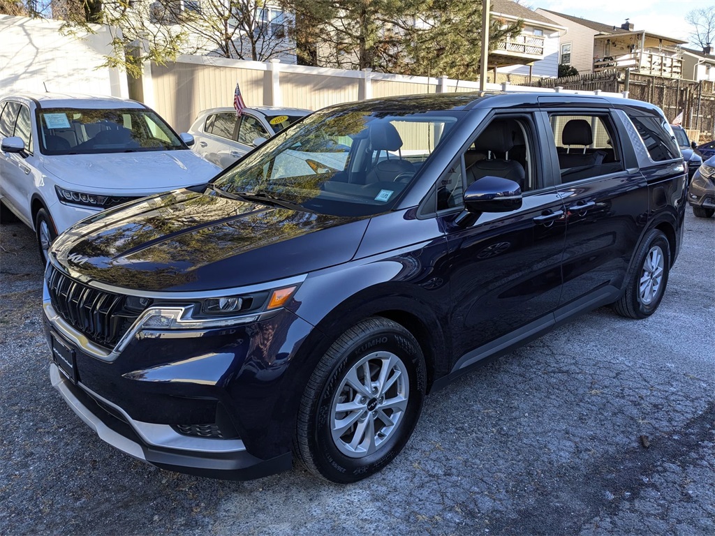 2022 Kia Carnival LXS