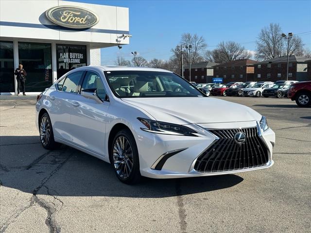 2024 Lexus ES 300H Ultra Luxury