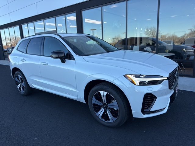 2025 Volvo XC60 Plug-In Hybrid T8 Core