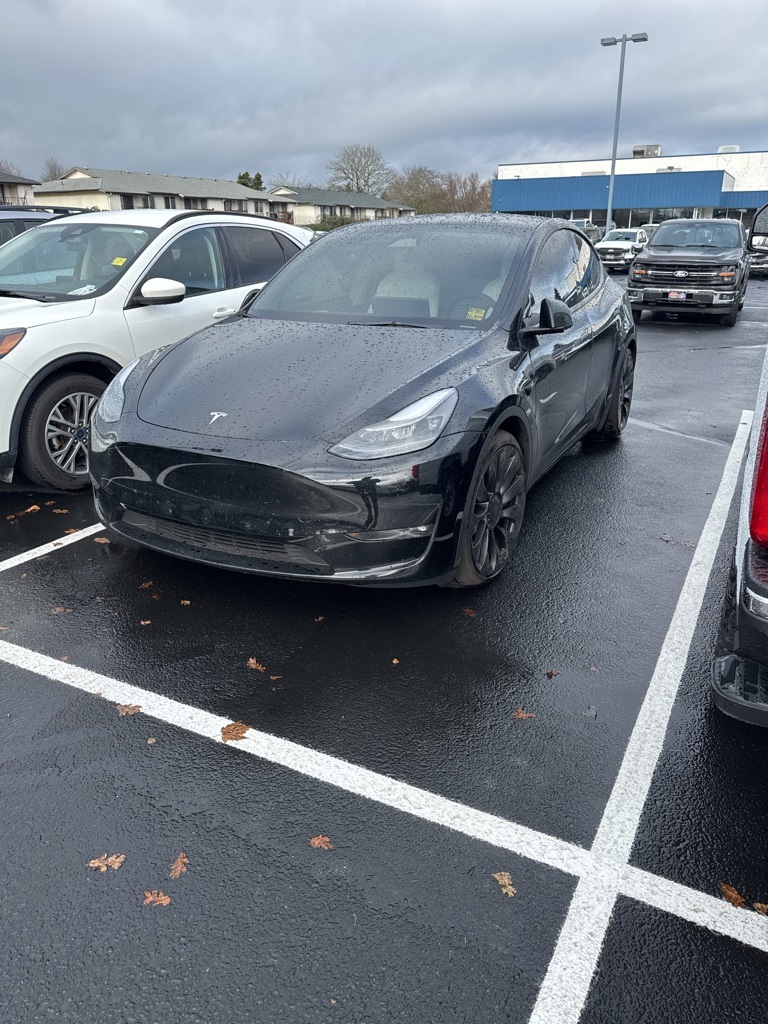 2023 Tesla Model Y Performance