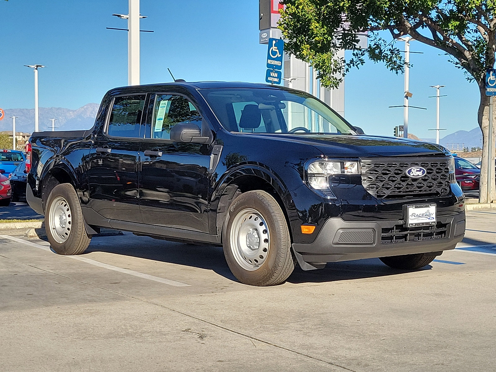 2025 Ford Maverick XL