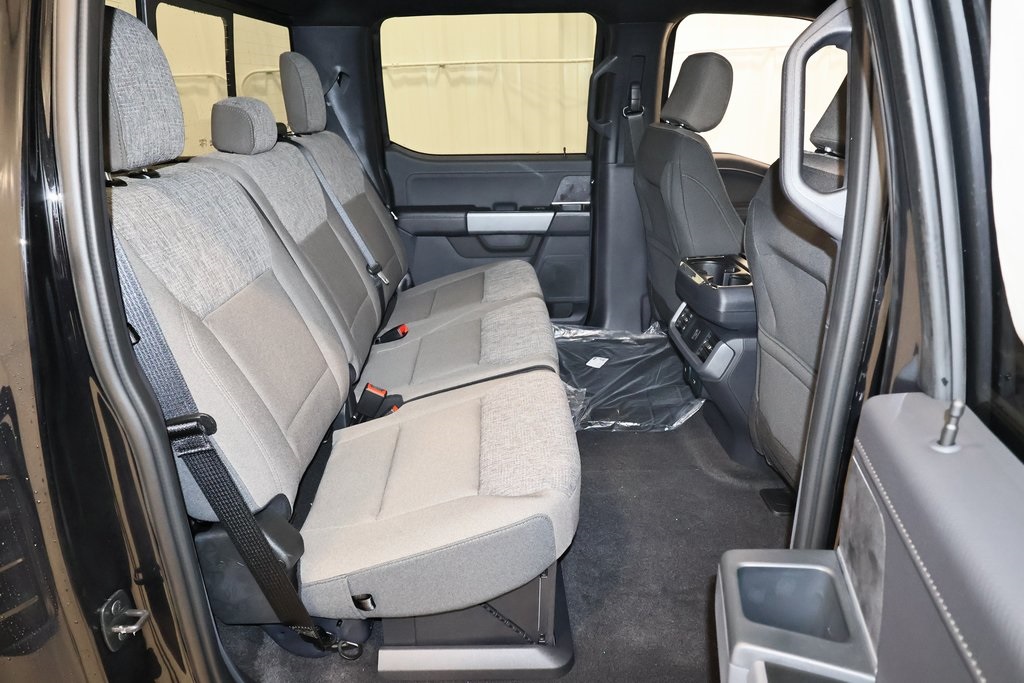 2025 Ford F-150 XLT photo 13