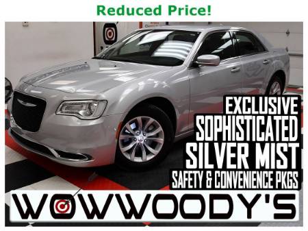 2023 Chrysler 300 Touring 3.6L V6 Touch Screen Media Center Backup Camera 30 MPG