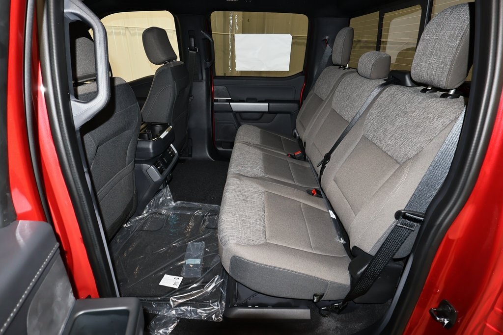 2025 Ford F-150 XLT photo 9