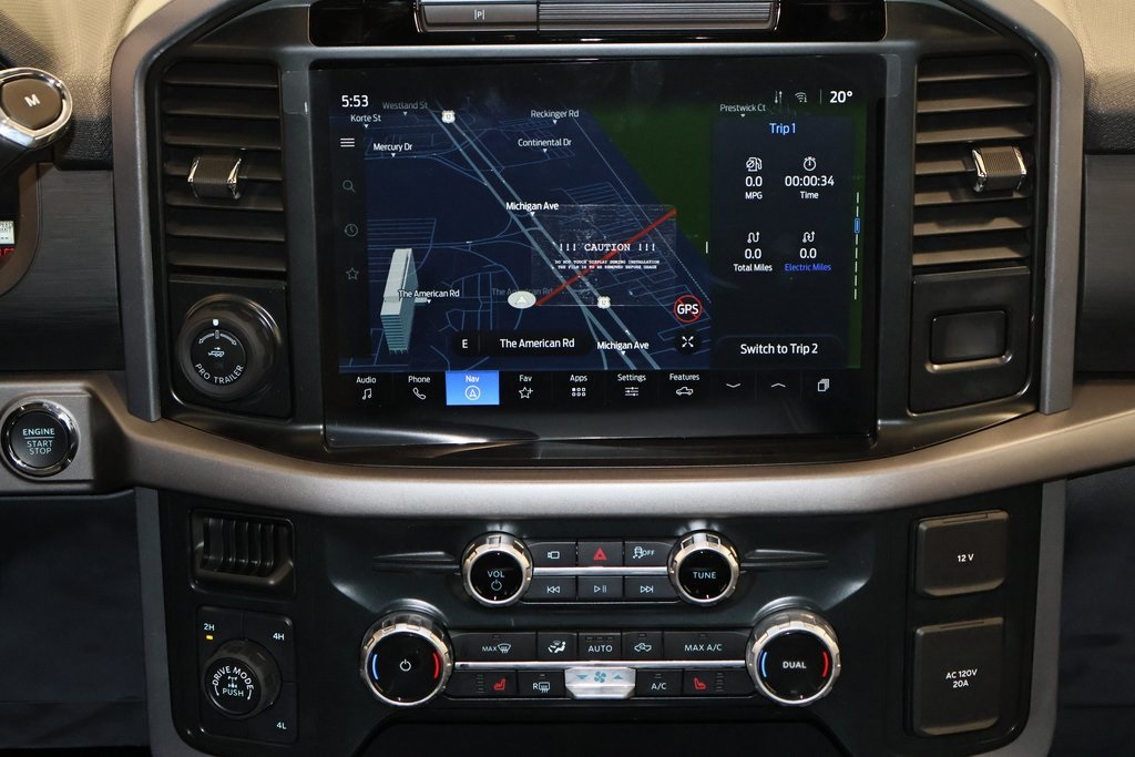 2025 Ford F-150 XLT photo 16