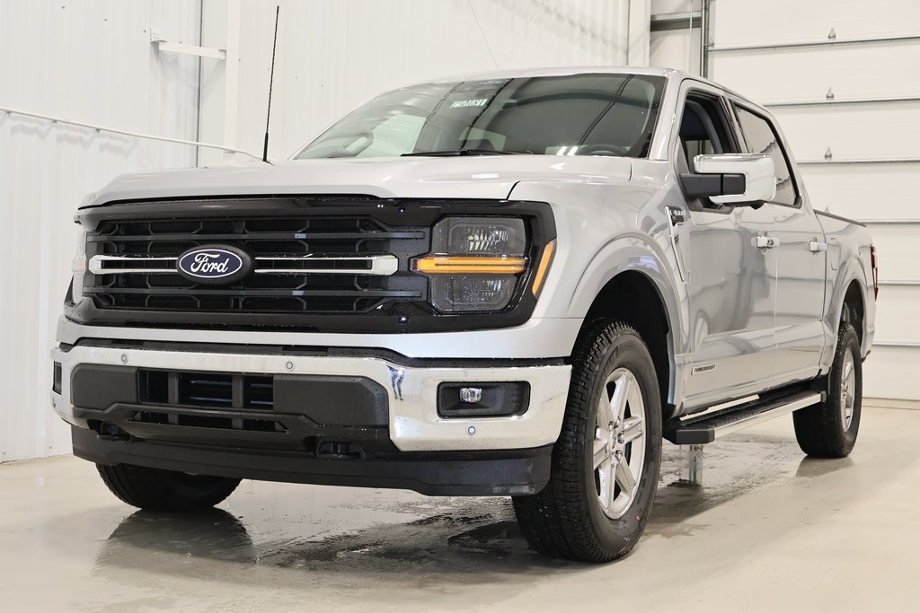 2025 Ford F-150 XLT photo 4