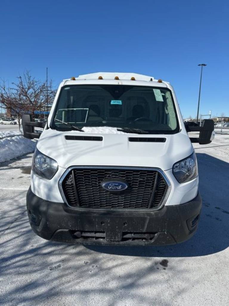 2024 Ford Transit Cutaway Base