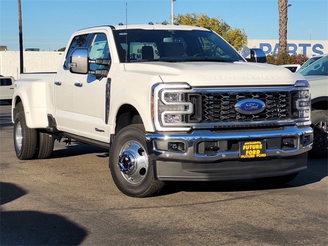 2025 Ford F-350SD LARIAT