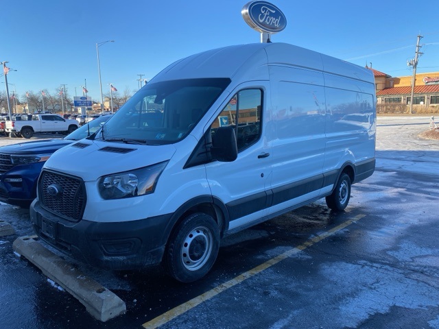 2022 Ford Transit-250 Base