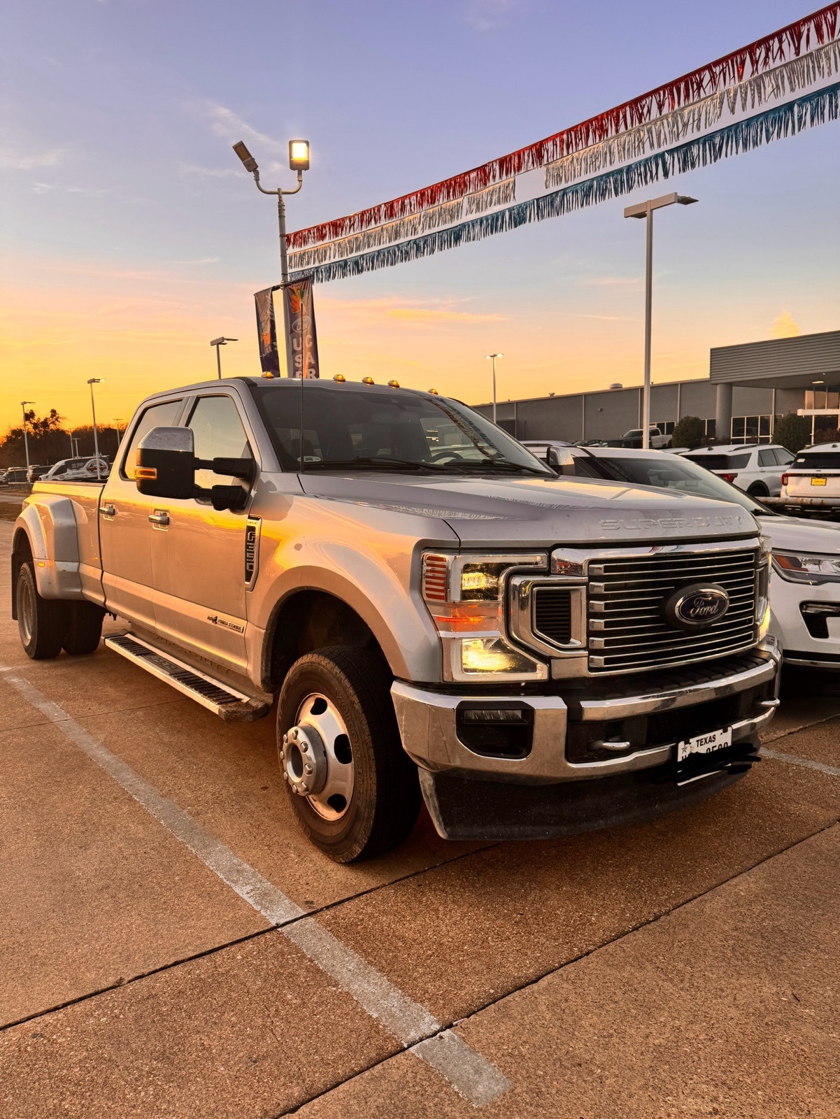 2022 Ford F-350SD LARIAT