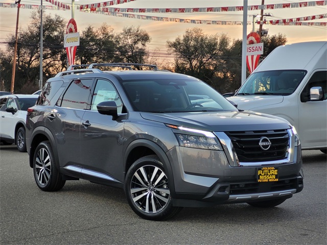 2025 Nissan Pathfinder Platinum