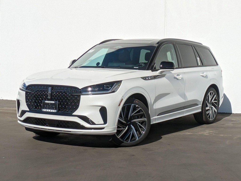 2025 Lincoln Aviator Black Label