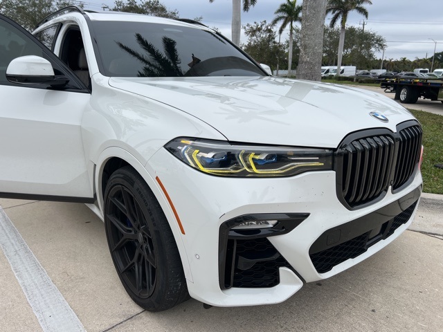 2020 BMW X7 M50i