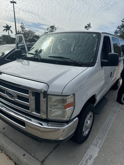 2012 Ford E-350SD XLT