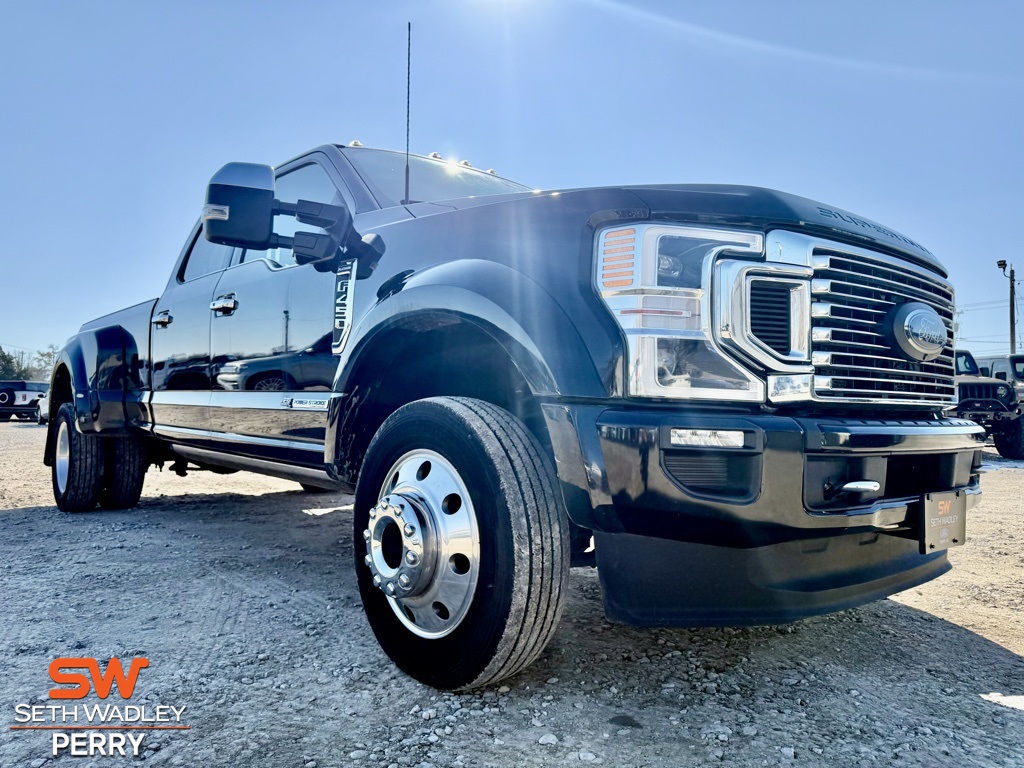 2022 Ford F-450SD Platinum