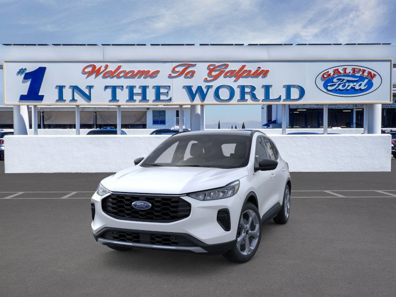 2025 Ford Escape ST-Line photo 2