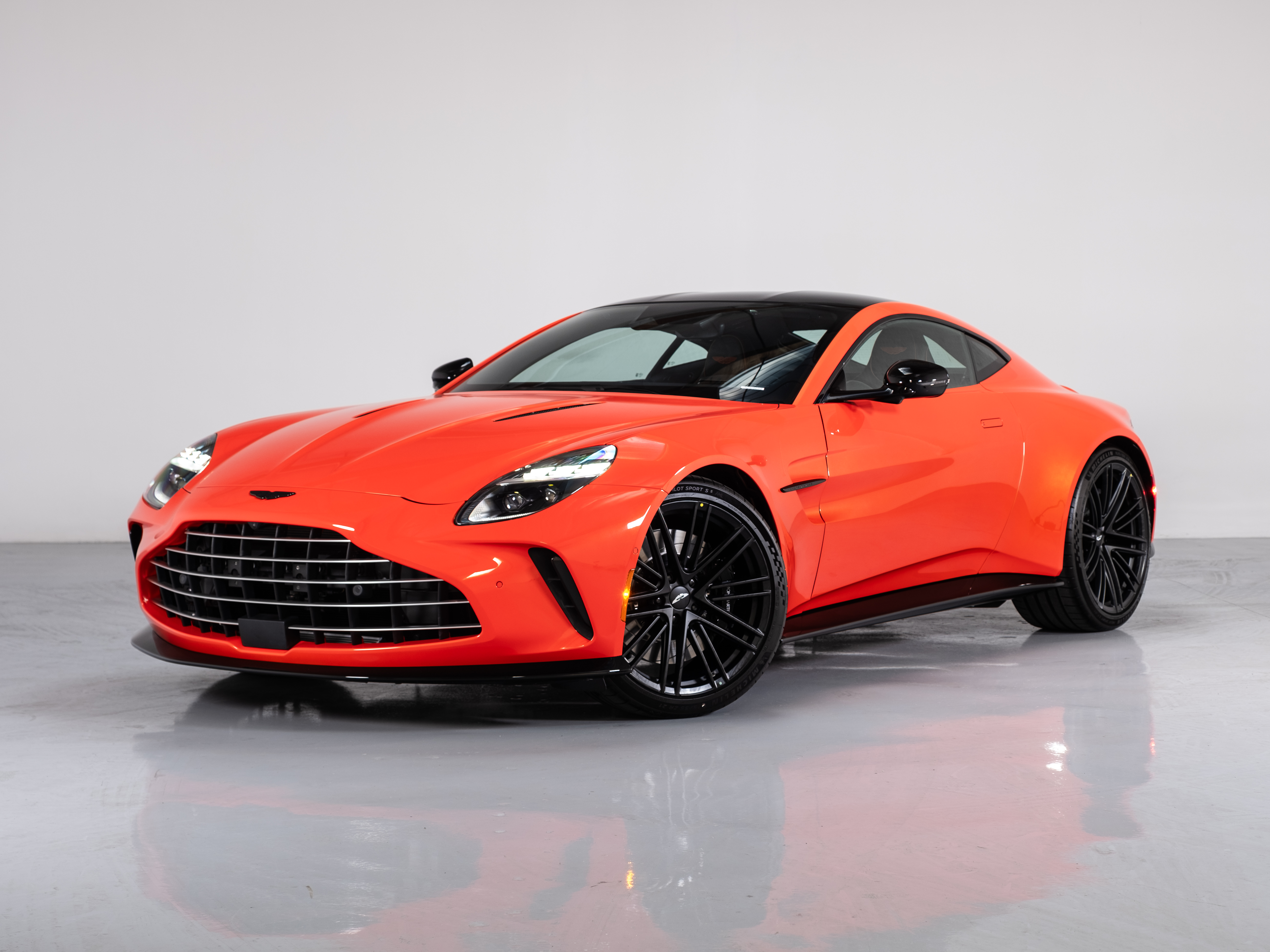 2025 Aston Martin Vantage Coupe