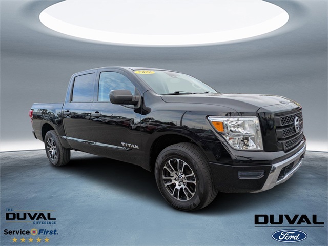 2022 Nissan Titan SV