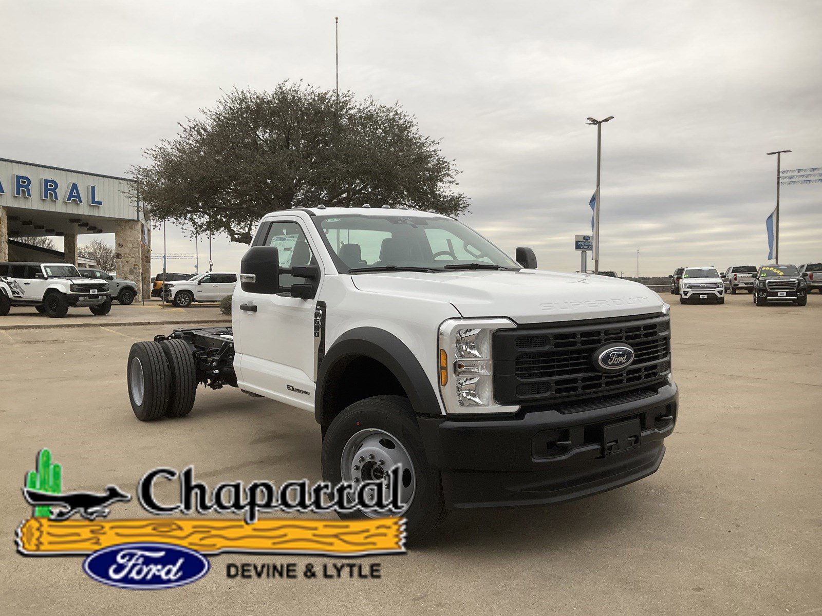 2024 Ford Super Duty F-600 DRW XL