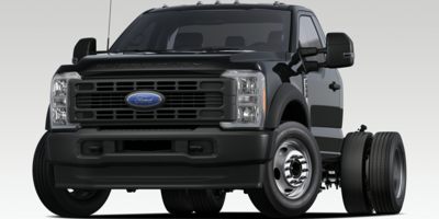 2025 Ford Super Duty F-600 DRW XL