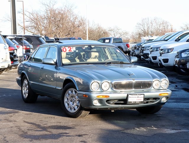 2002 Jaguar XJ8 Base