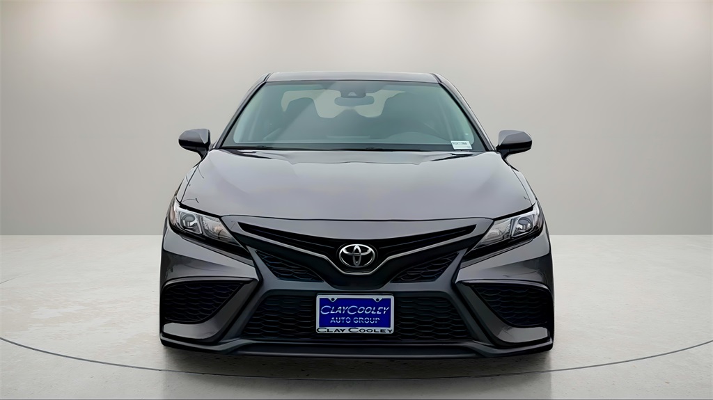 Used 2021 Toyota Camry SE with VIN 4T1G11AKXMU411966 for sale in Irving, TX