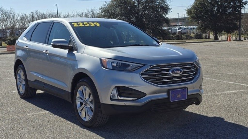 2022 Ford Edge Titanium