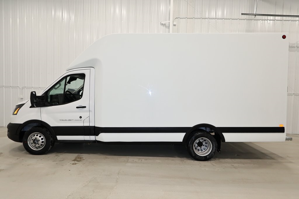 2024 Ford Transit photo 2