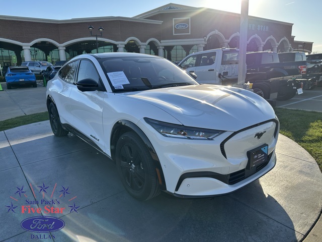 2022 Ford Mustang Mach-E California Route 1