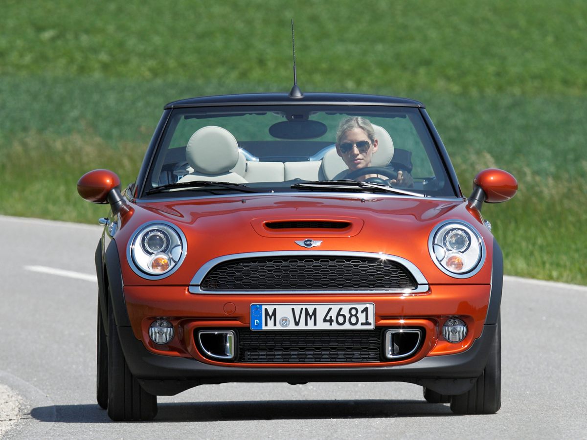 2013 MINI Cooper S's photo