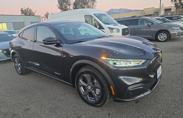 2022 Ford Mustang Mach-E Select