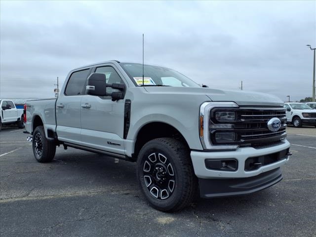 2025 Ford Super Duty F-250 SRW Platinum