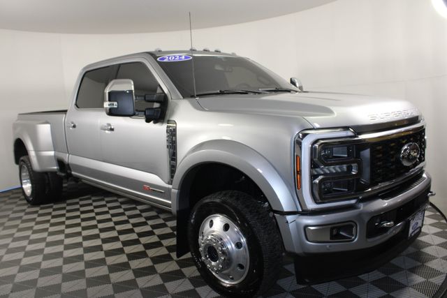 2024 Ford Super Duty F-450 DRW Platinum