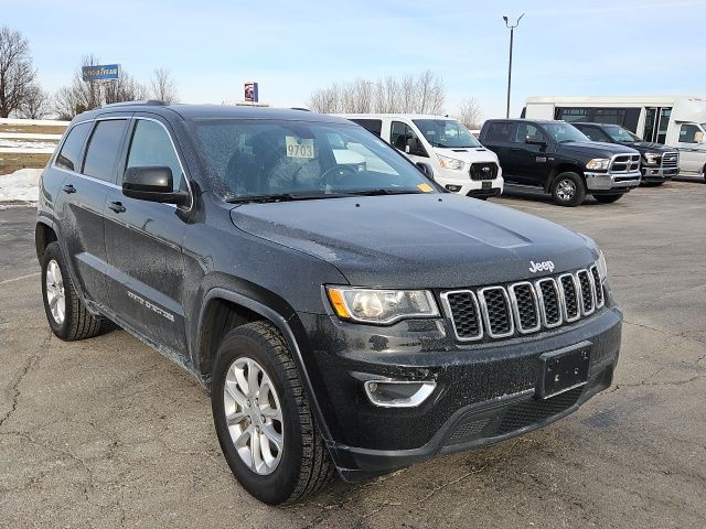 Used 2021 Jeep Grand Cherokee Laredo X with VIN 1C4RJFAG5MC795571 for sale in Kansas City