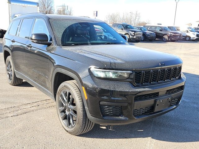 Used 2021 Jeep Grand Cherokee L Altitude with VIN 1C4RJKAGXM8186942 for sale in Kansas City