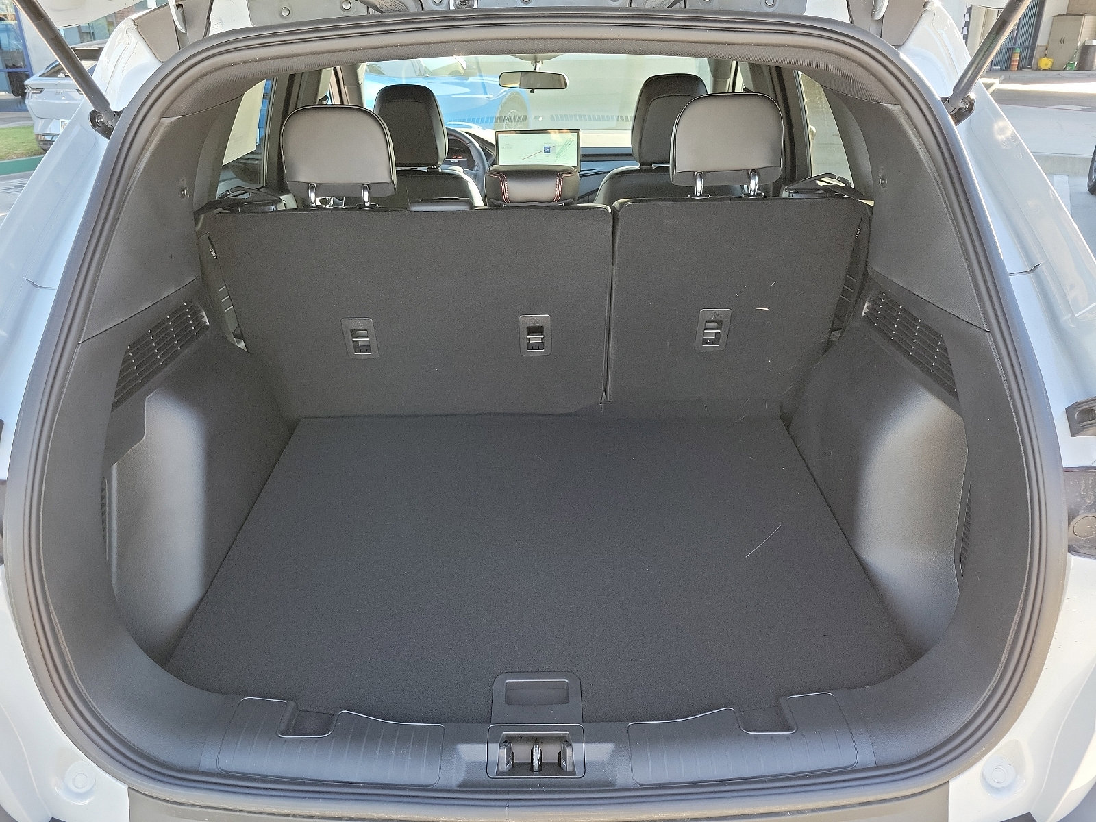 2025 Ford Escape ST-Line photo 3