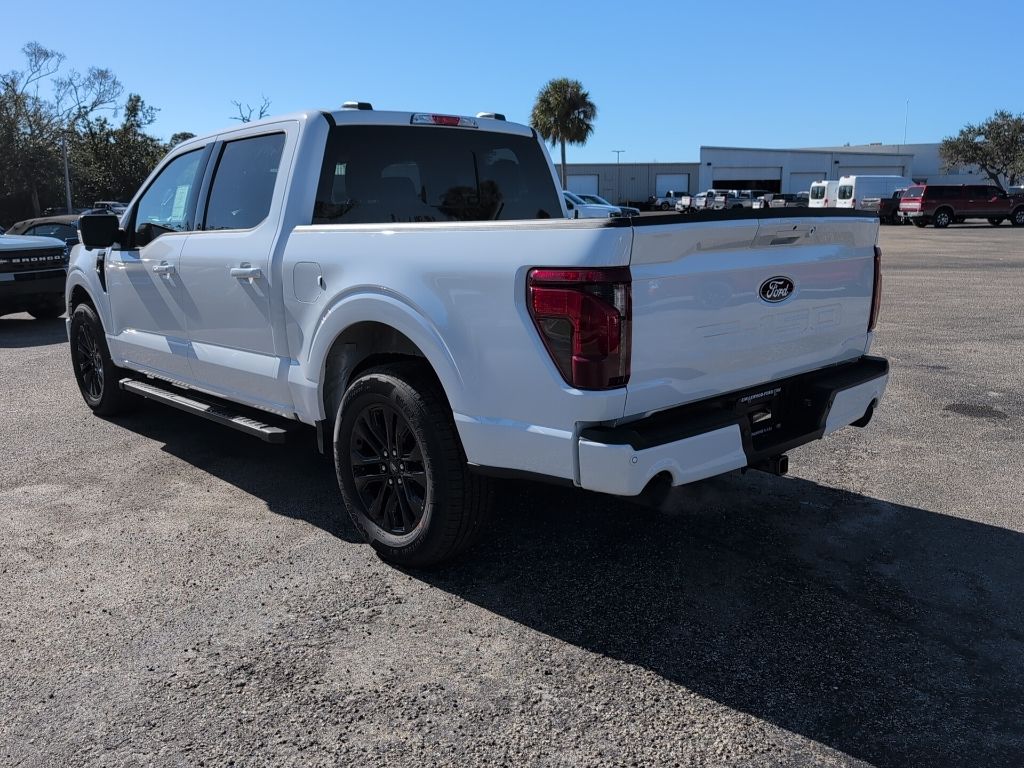 2025 Ford F-150 XLT photo 4