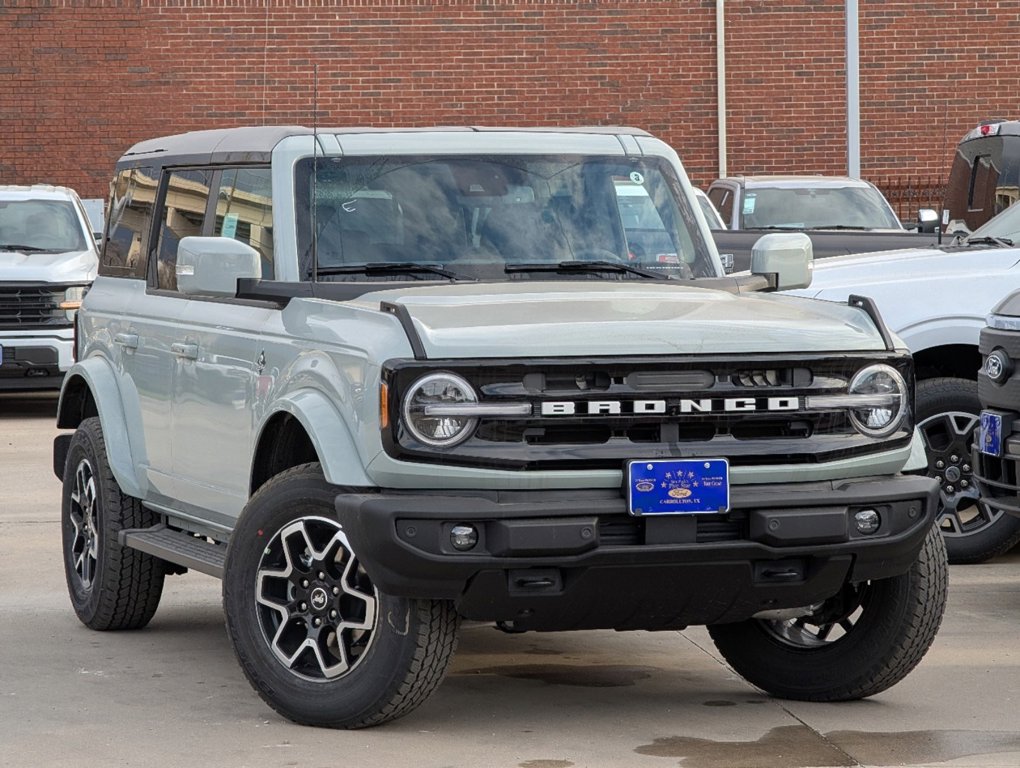 2024 Ford Bronco Outer Banks