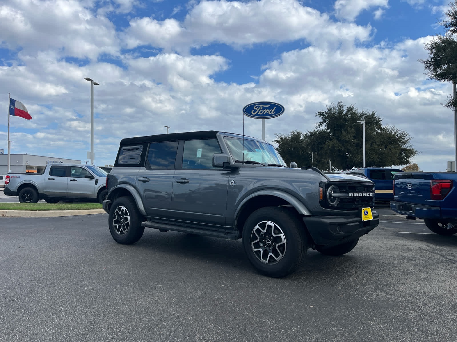 2024 Ford Bronco Outer Banks