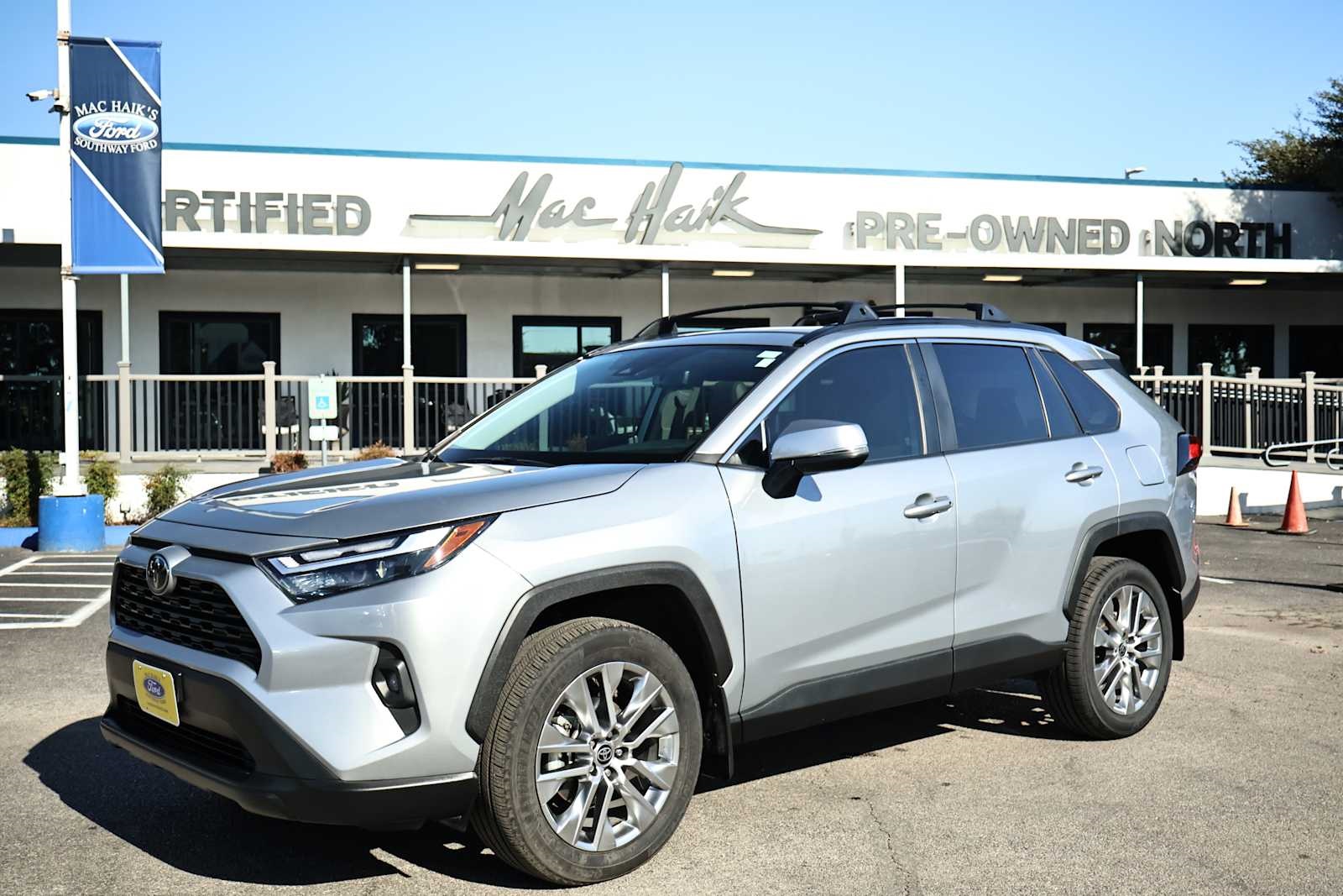 2024 Toyota RAV4 XLE Premium